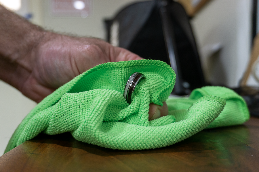 cleaning titanium rings