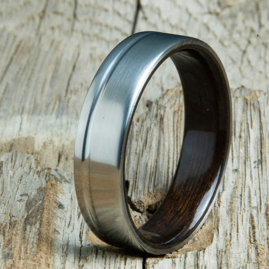 Single groove satin titanium ring with Rosewood