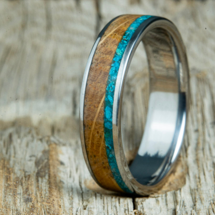 Single inlay 6mm Whiskey barrel ring with chrysocolla stone