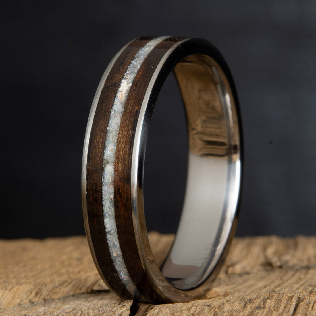 Mens ring with Ebony and mother of pearl