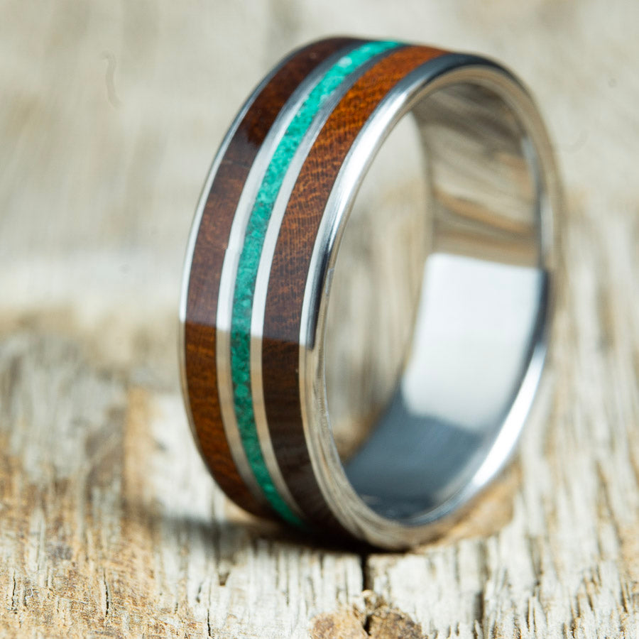 Wooden ring with Ironwood and malachite inlay