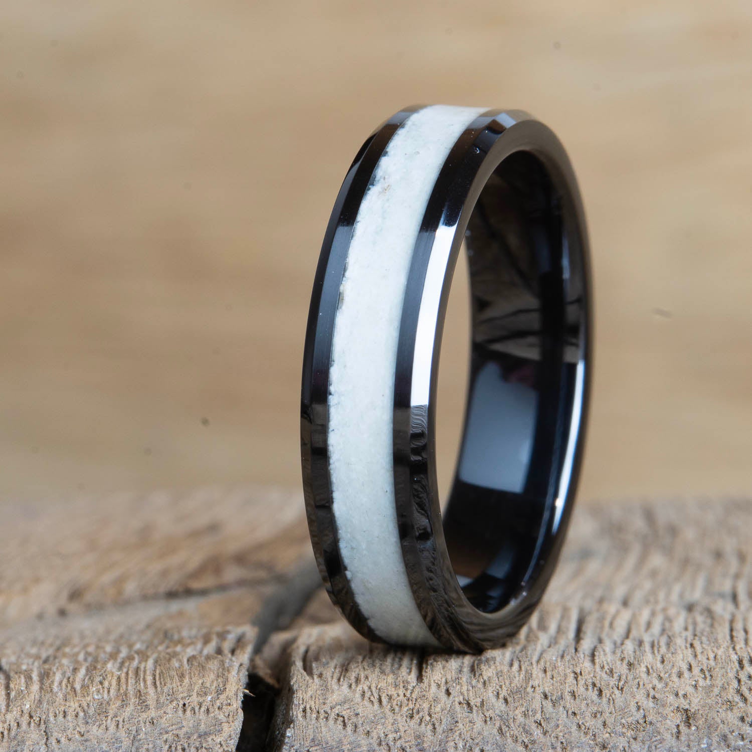 6mm Antler inlay Black ring