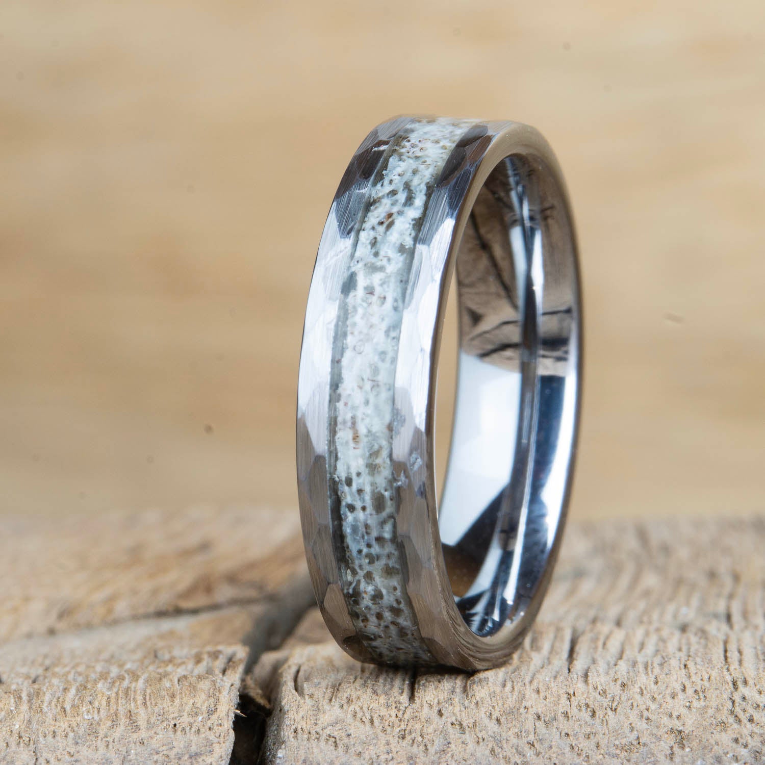 The hammered stag- Tungsten ring with hammered finish and antler 6mm