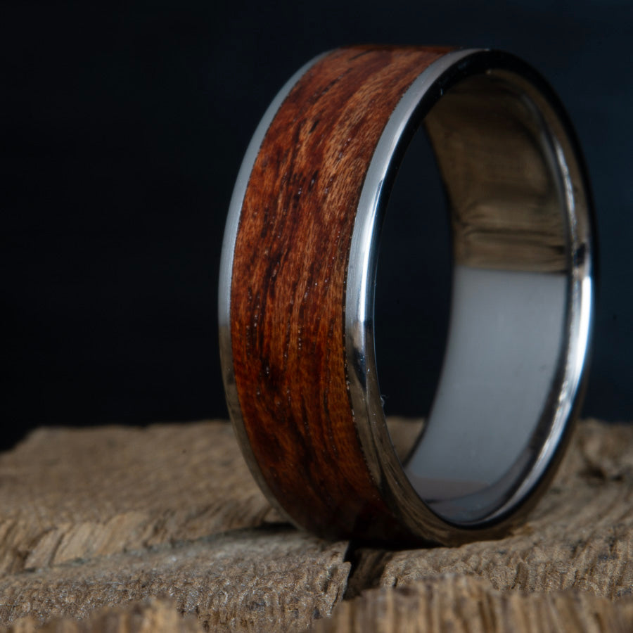 Mens ring with Bubinga wood inlay