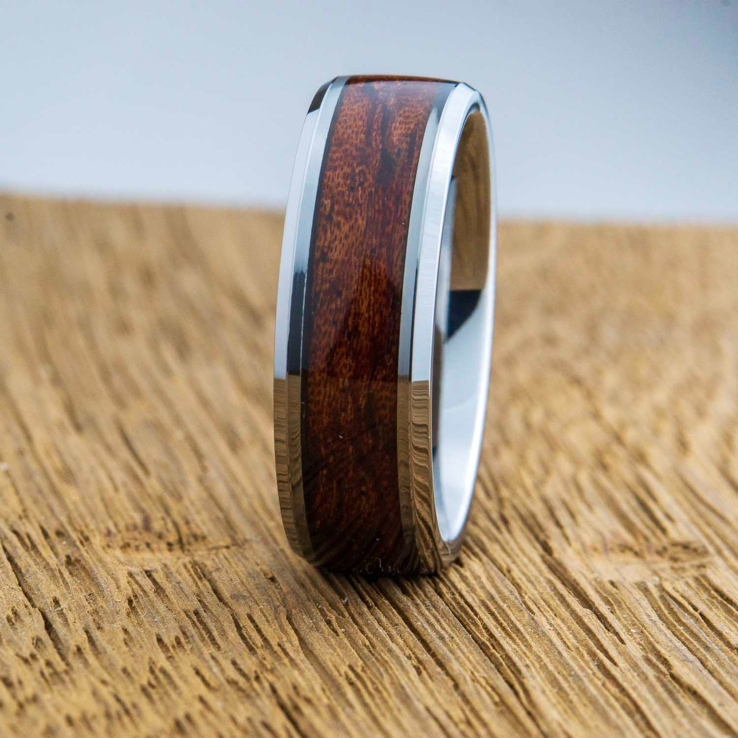 8mm beveled edge tungsten ring with red bubinga wood inlay