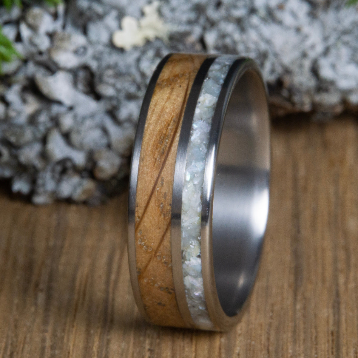 whiskey barrel wood ring w/mother of pearl inlay
