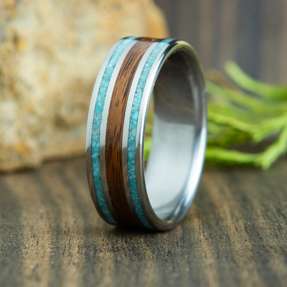 Turquoise stone inlay ring with Rosewood 