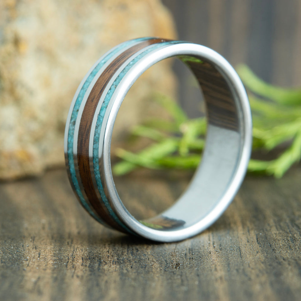 Turquoise stone inlay ring with Rosewood