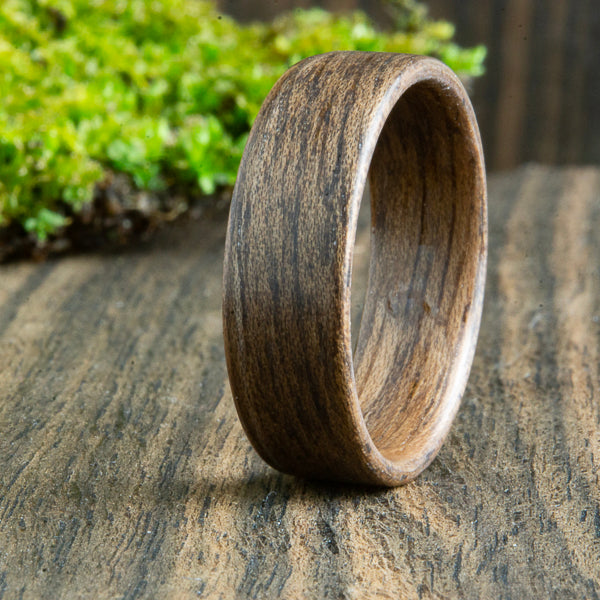 Walnut wood ring